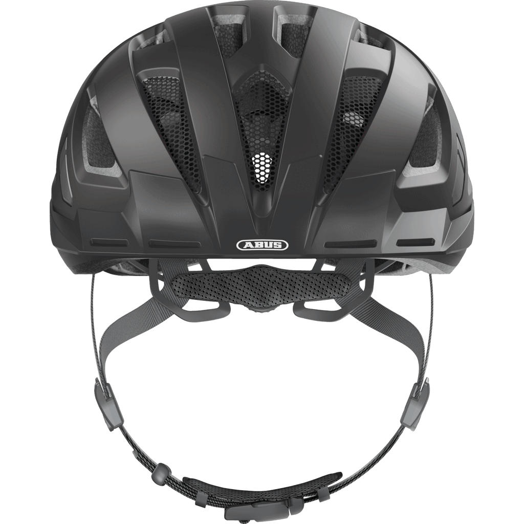 Eine Frontansicht des Abus - Urban-I 3.0 Helms von Abus mit schwarzer Farbe, mehreren Belüftungsöffnungen, Mesh-Polsterung, einem verstellbaren Kinnriemen und einem Magnetverschluss.