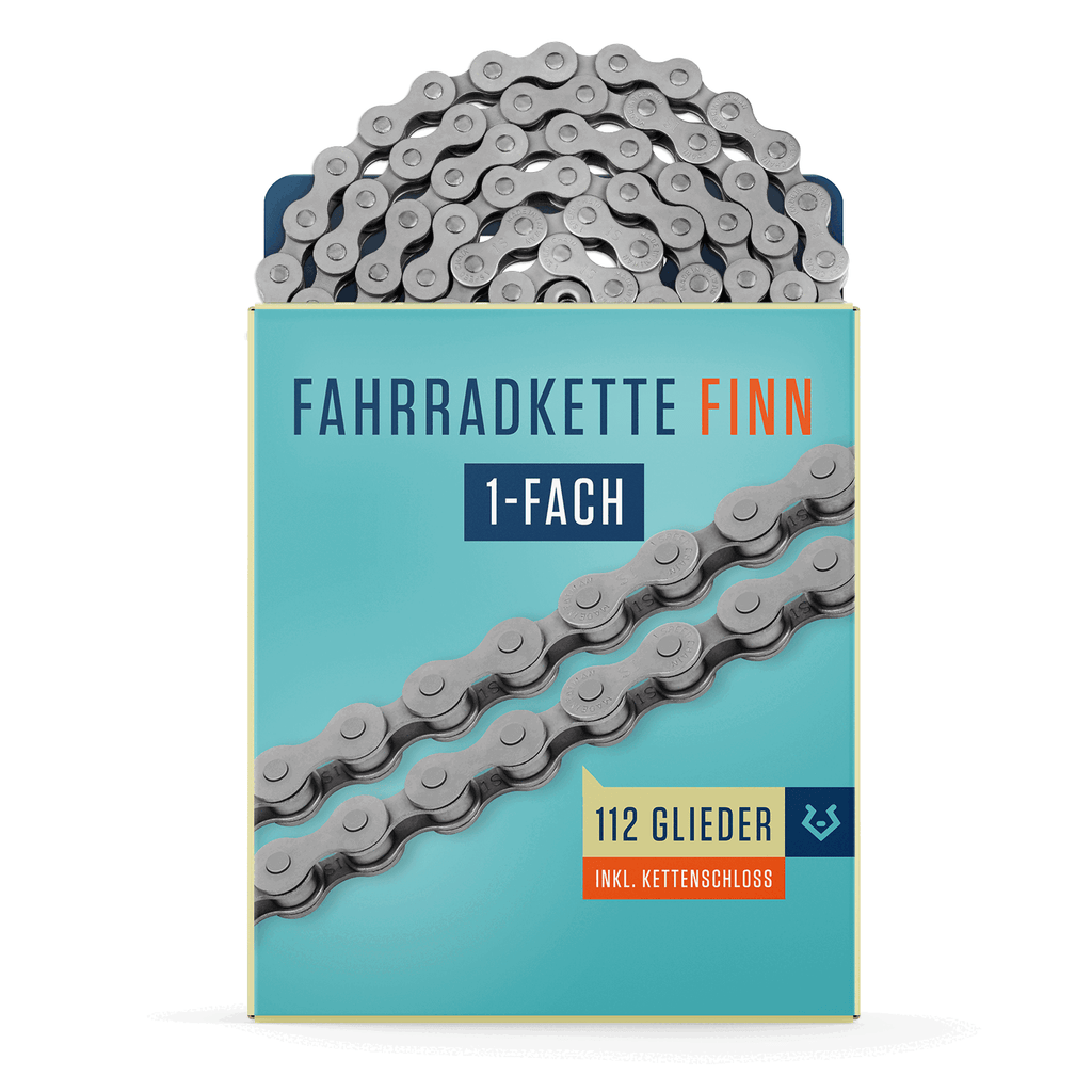 Ein Karton mit der Aufschrift "Alphatrail Kette Finn - 1-fach" von Alphatrail zeigt eine 1-fach Kette mit 112 Gliedern und Kettenschloss, teilweise aus dem Karton. Die Vorderseite zeigt ein Bild der Kette und betont die Rostschutzgarantie.